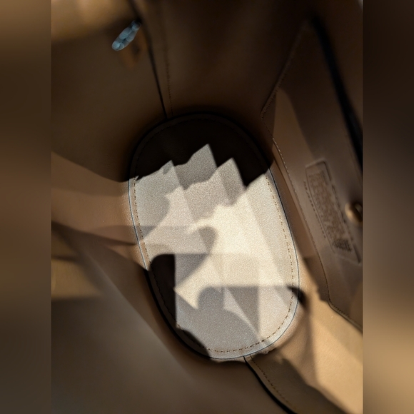 Coach Bleecker Bucket Bag 21 Warm Brown Suede - Picture 6 of 8